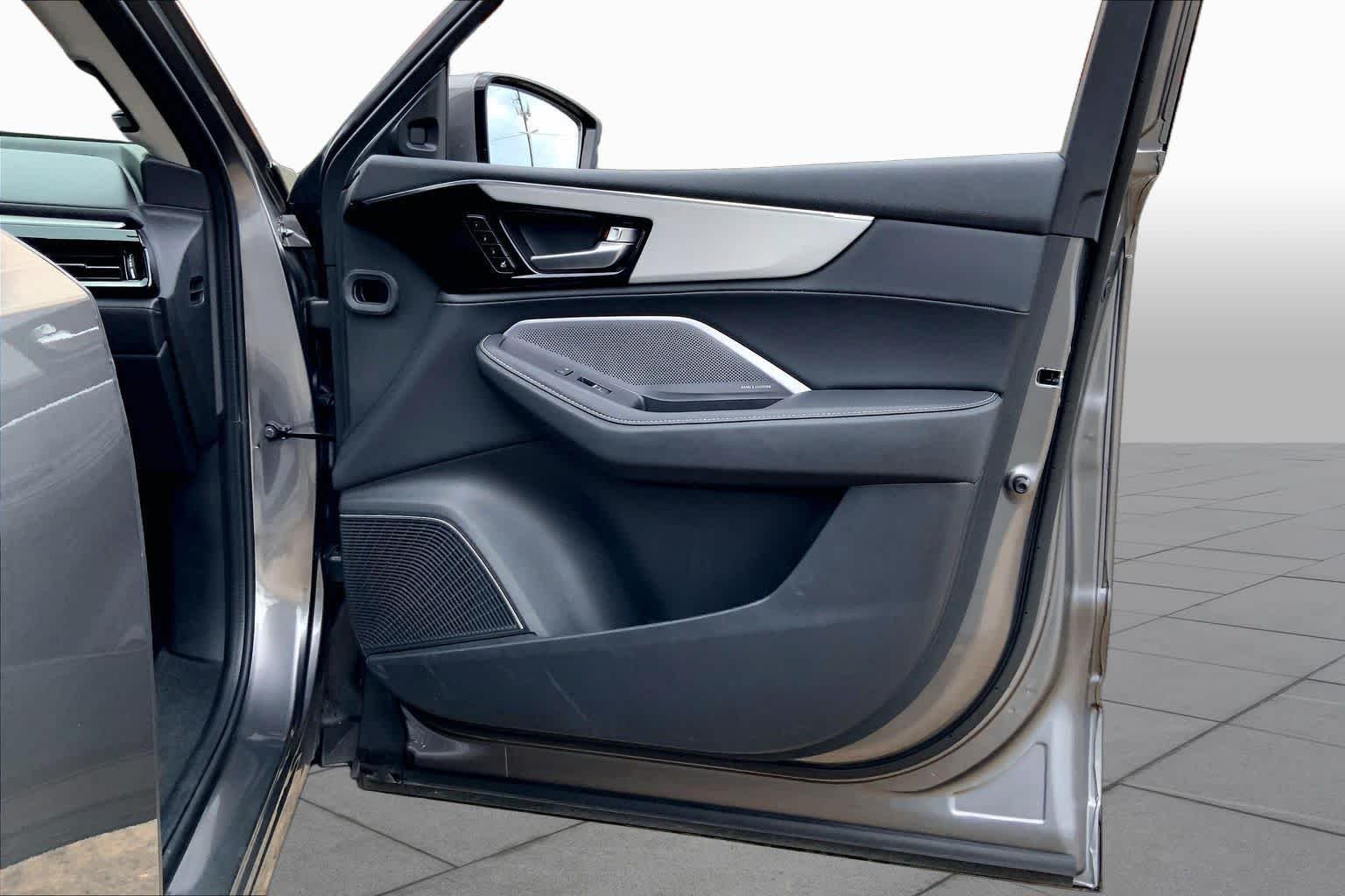 Used 2026 Liquid Carbon Metallic Acura w/Technology Package image 22