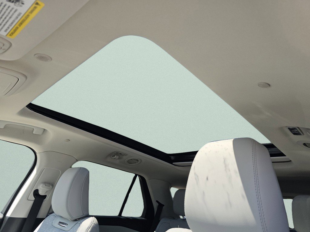 New 2026 Space White Metallic Ford Platinum image 8