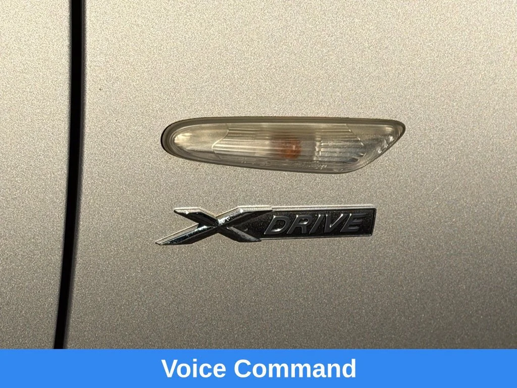 Used 2011  BMW 335i xDrive image 14