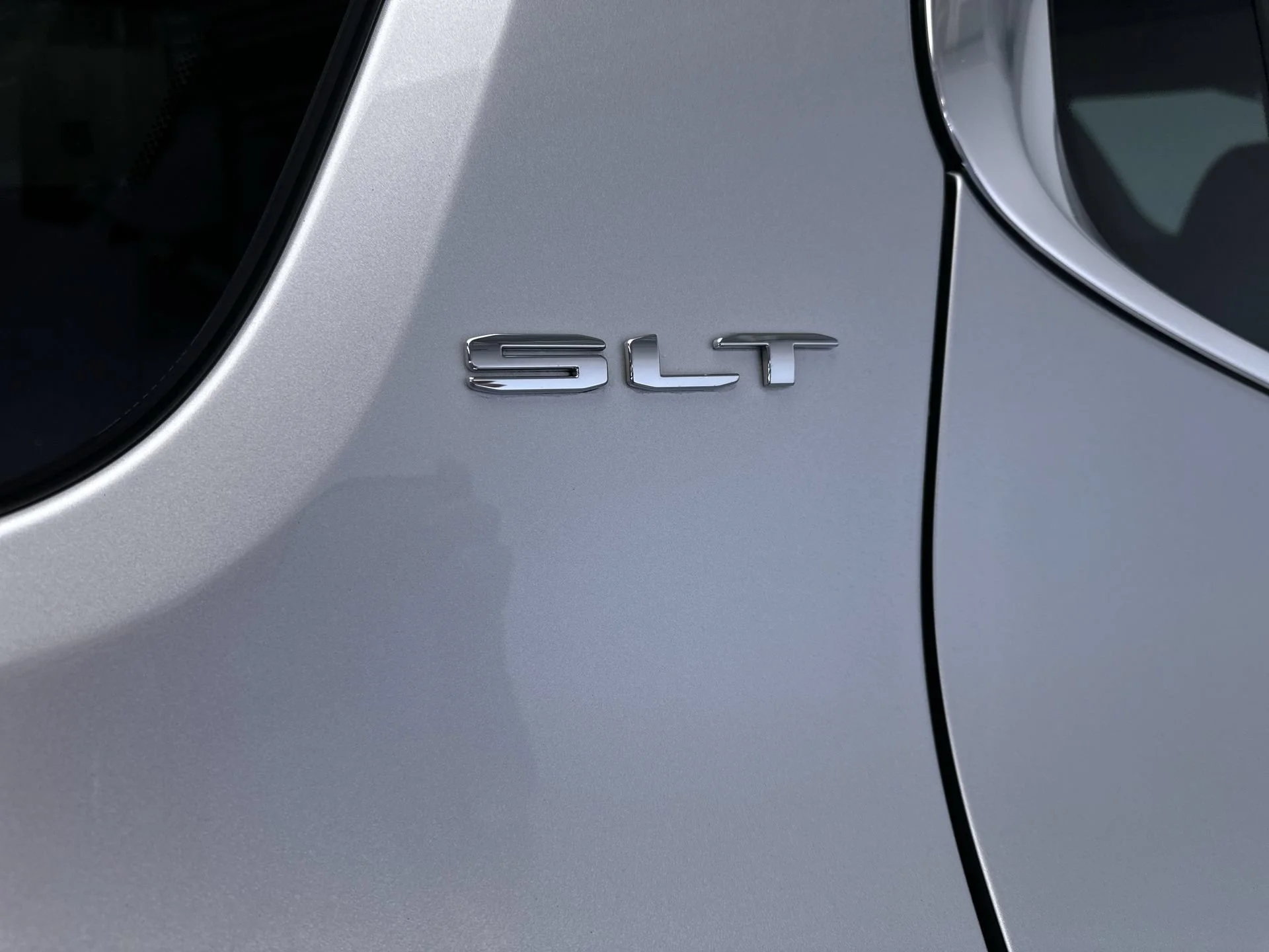 2020 GMC Acadia SLT - Photo 25