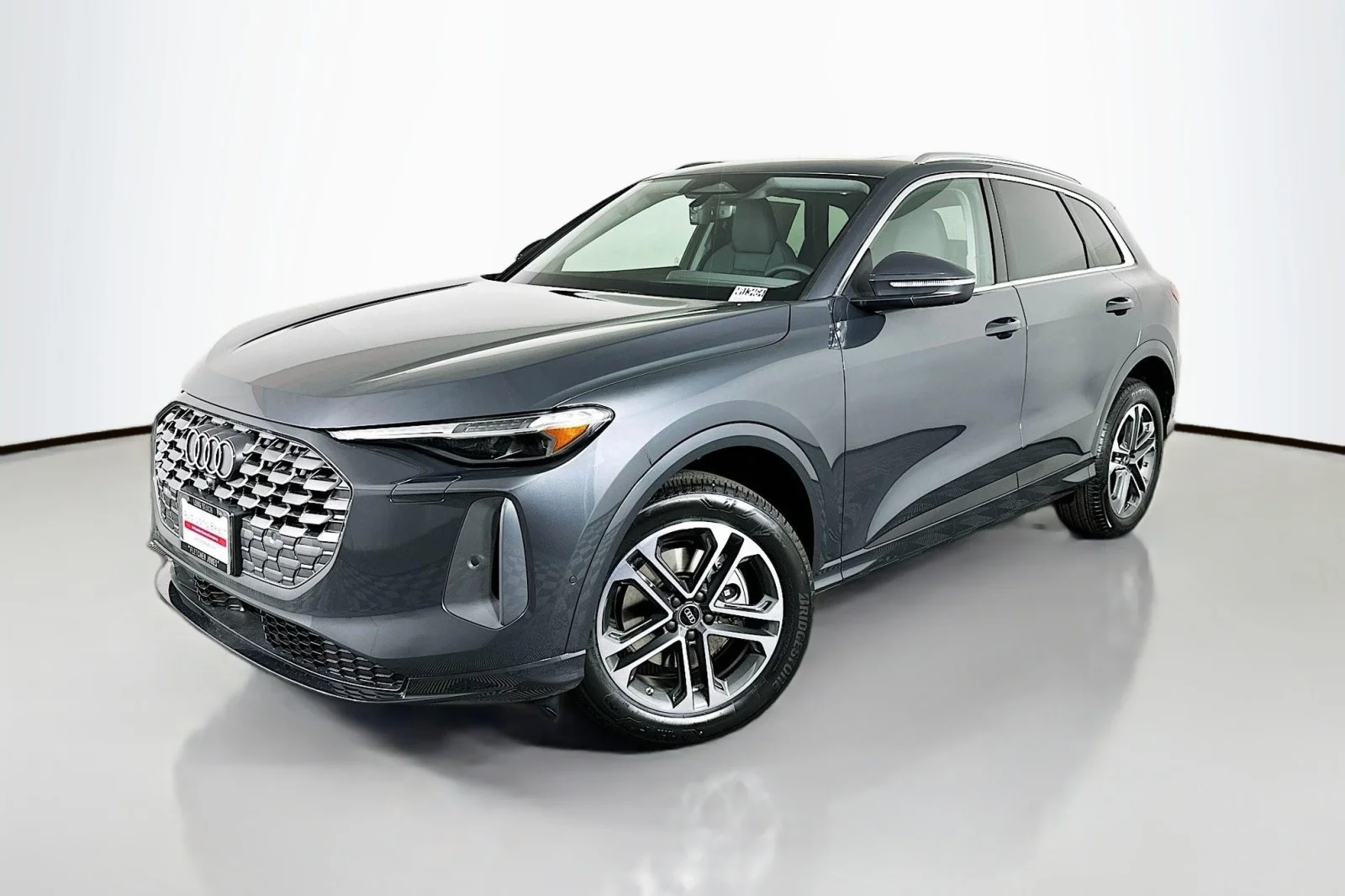 2026 Audi Q5 Premium Plus quattro's photo