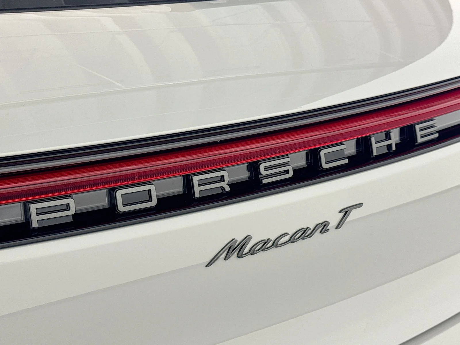 Used 2026 Chalk Porsche T image 25