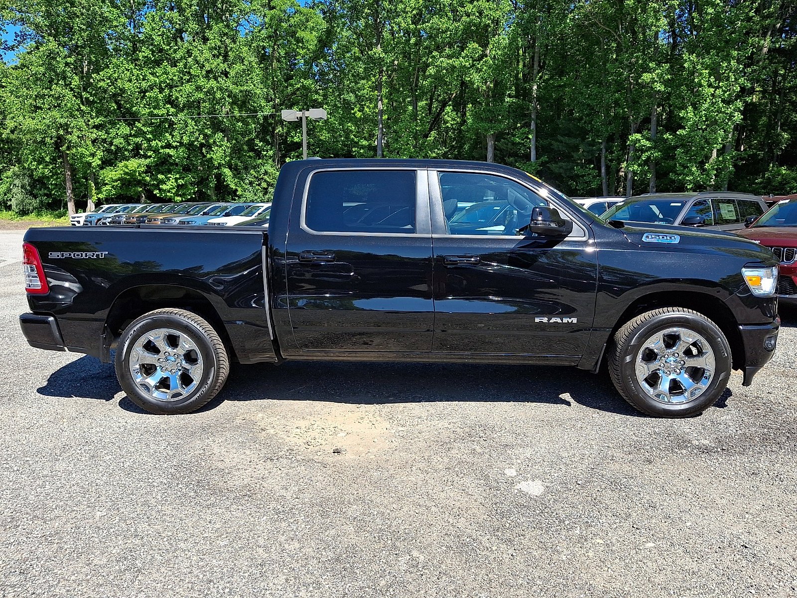 Certified Used 2023 Diamond Black Crystal Pearlcoat Ram Big Horn image 7