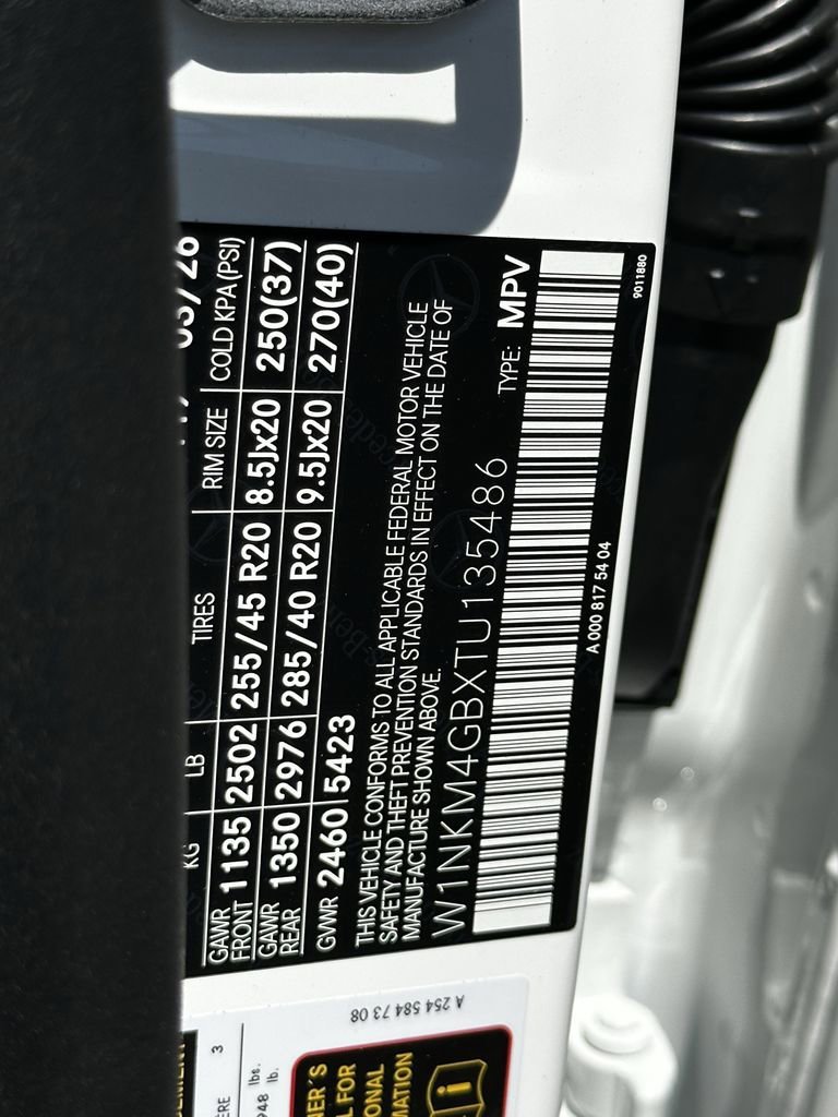 New 2026 Polar White Mercedes-Benz GLC 300 image 36