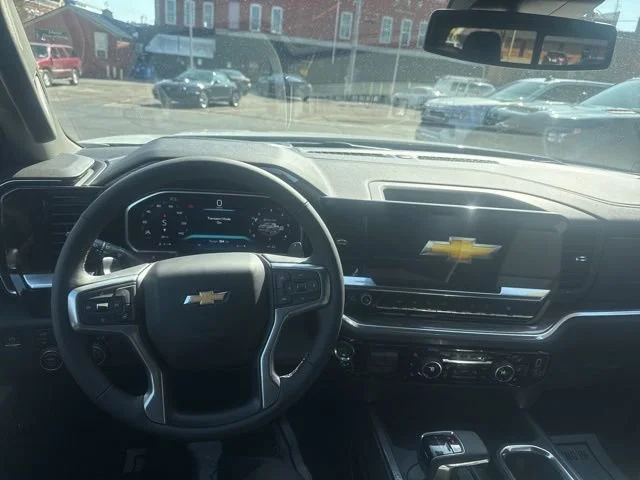 2026 Chevrolet Silverado 1500 LTZ - Photo 7