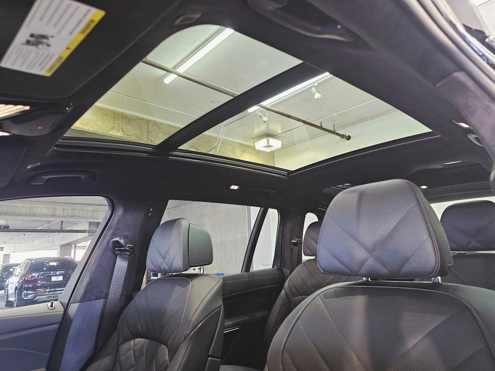 2026 BMW X7 40i - Photo 24