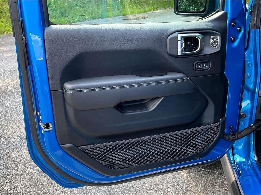 Used 2023 Blue Jeep Rubicon 4xe image 9