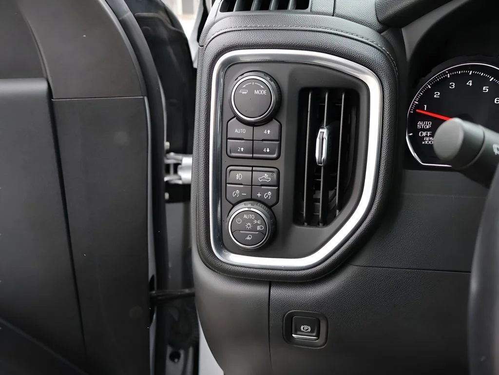 Used 2021 Silver Chevrolet LT Trail Boss image 36