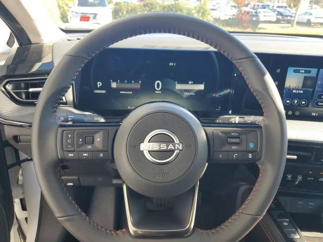2026 Nissan KICKS SR - Photo 9
