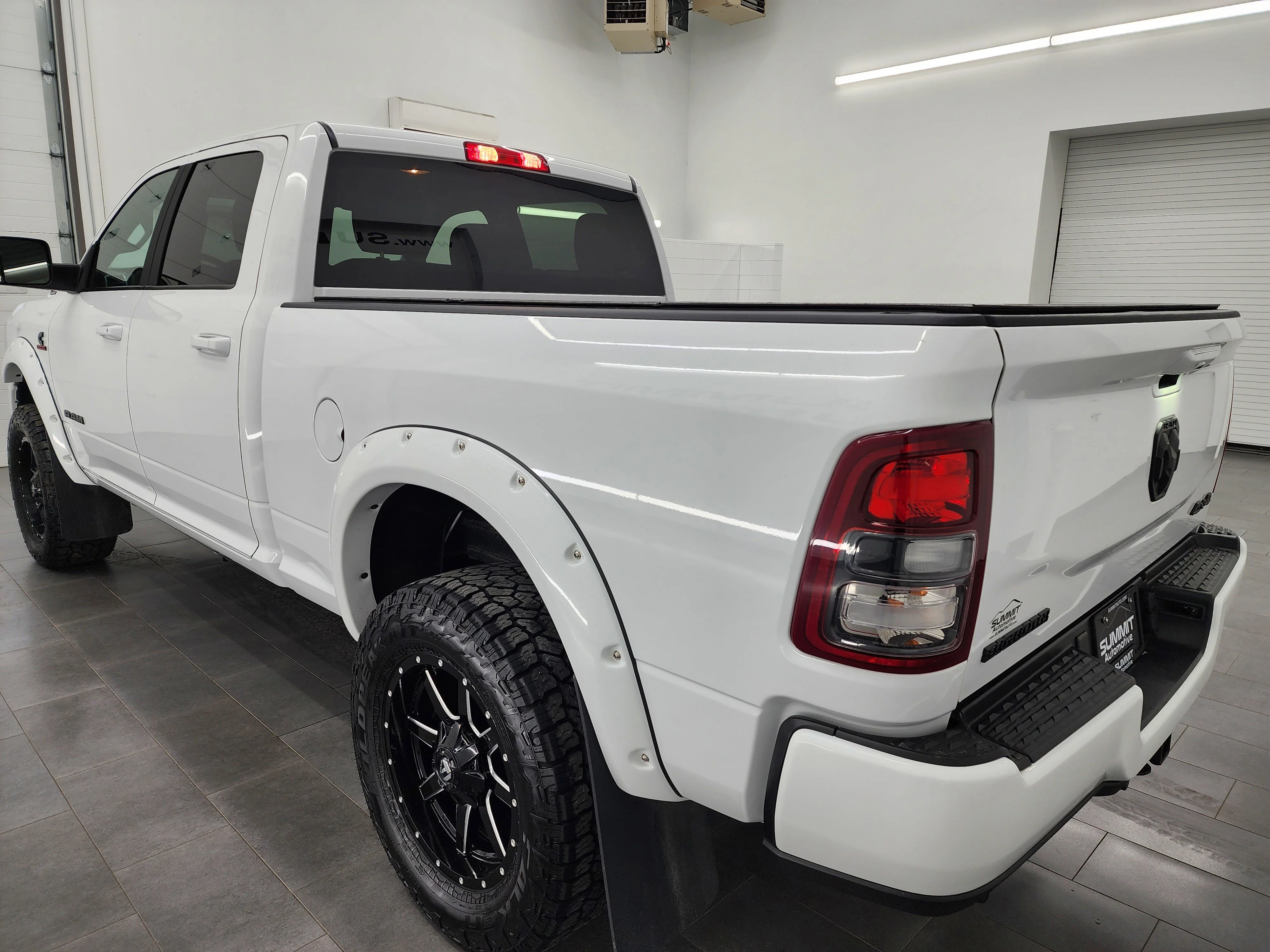 Used 2022 Bright White Clearcoat Ram Big Horn image 6