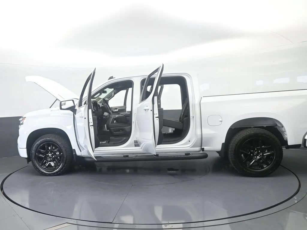 Used 2026 Summit White Chevrolet RST image 69