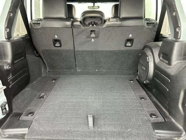 Certified Used 2023 Gray Jeep 4-Door Rubicon 4x4 image 7