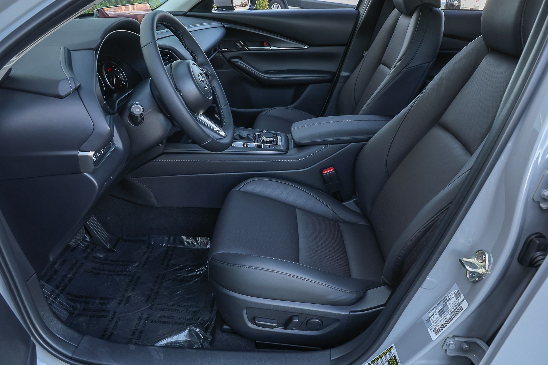 2026 Mazda CX-30 Premium - Photo 9