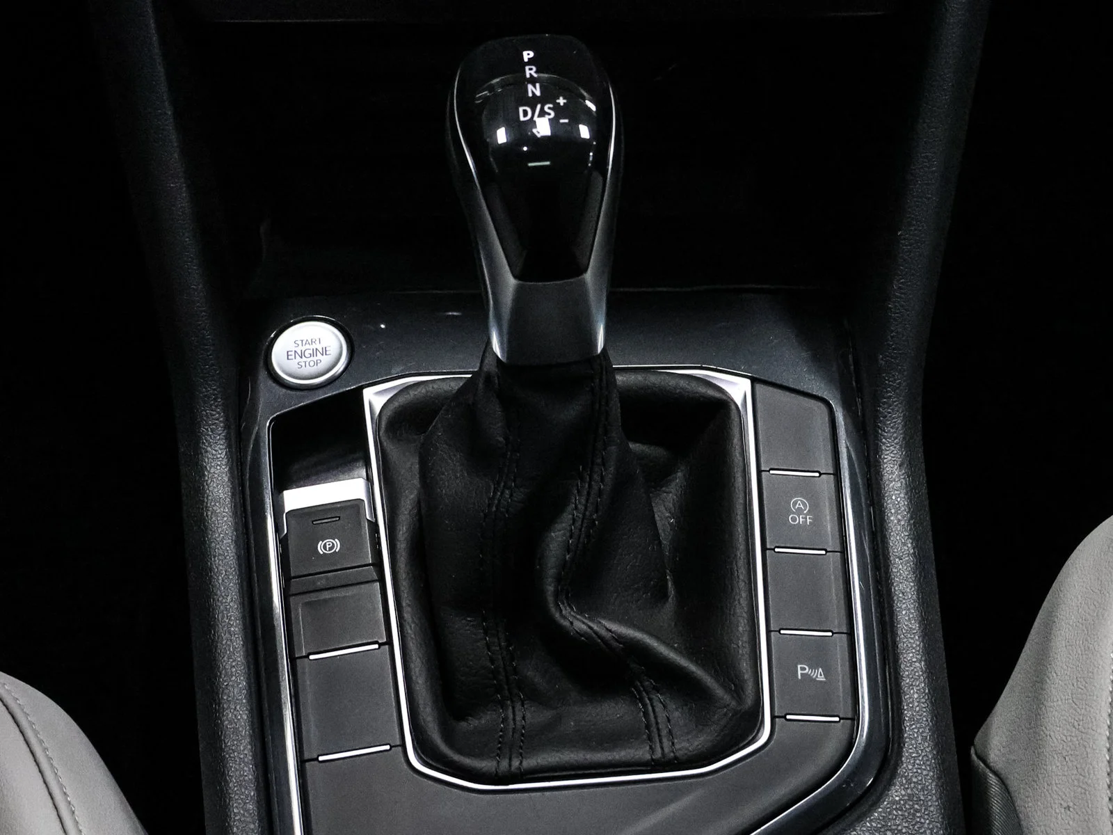 2021 Volkswagen Tiguan SE R-LINE BLACK - Photo 28