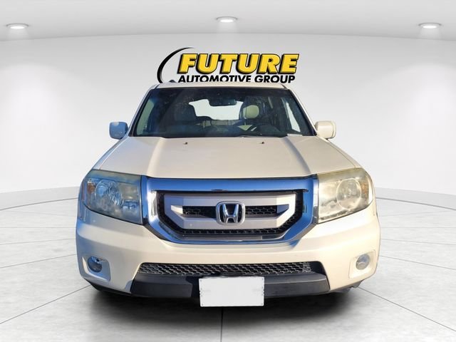 Used 2011  Honda Touring image 2