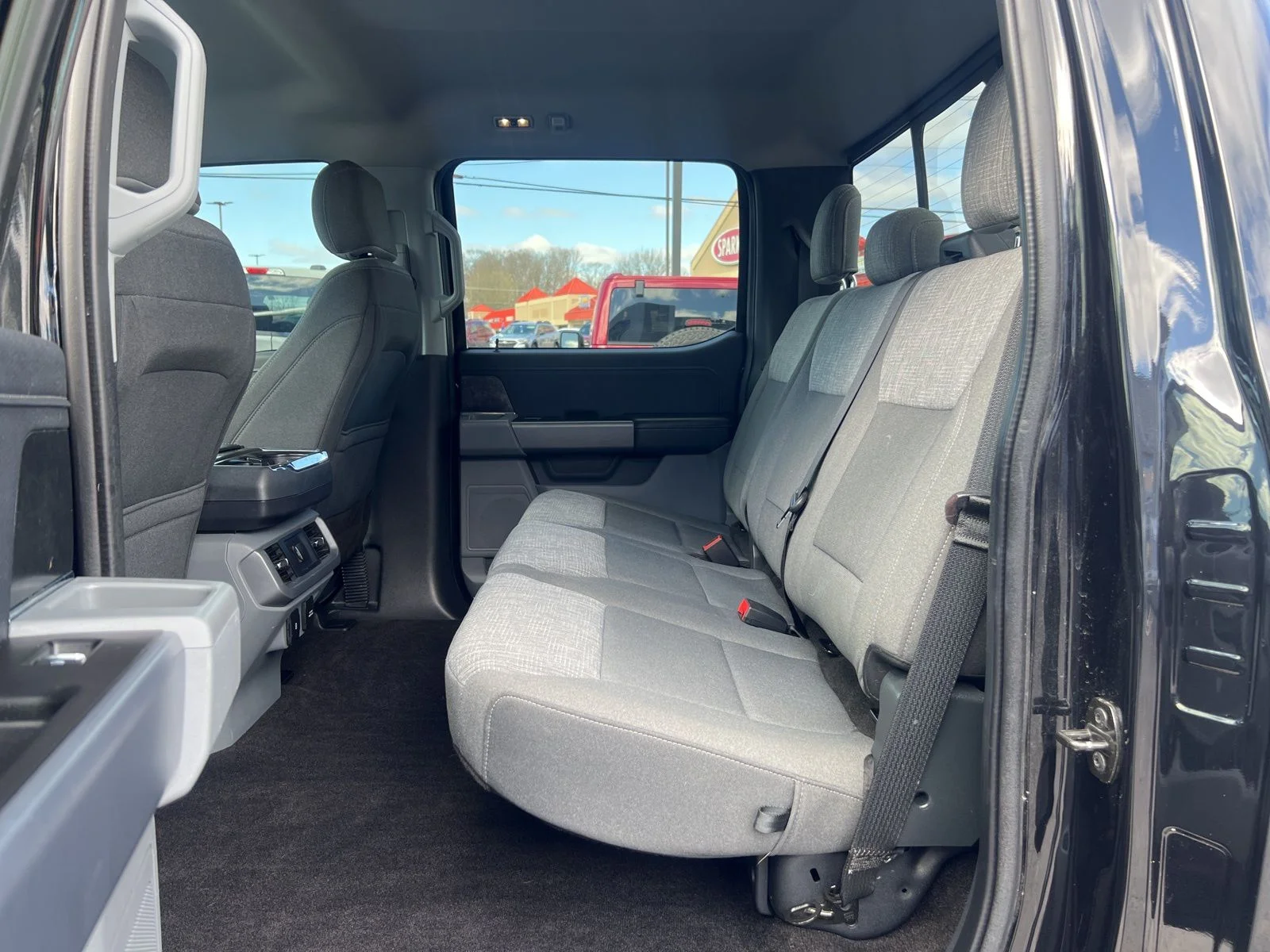 Used 2021 Agate Black Metallic Ford XLT image 35