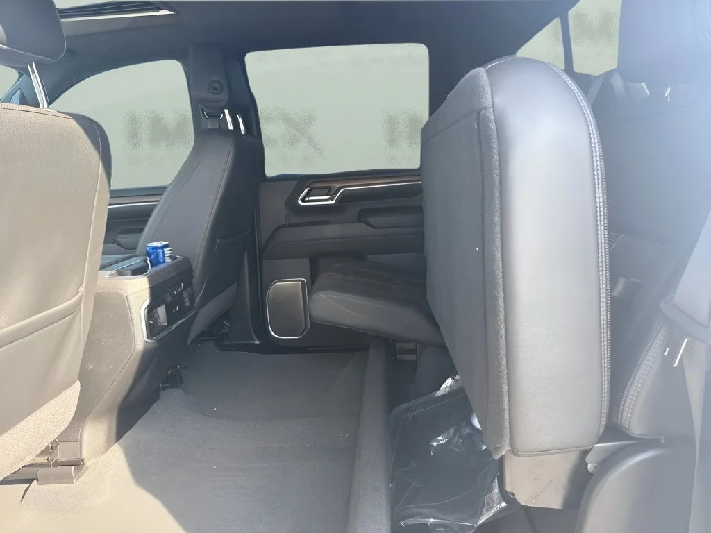 Used 2025 Summit White Chevrolet High Country image 11