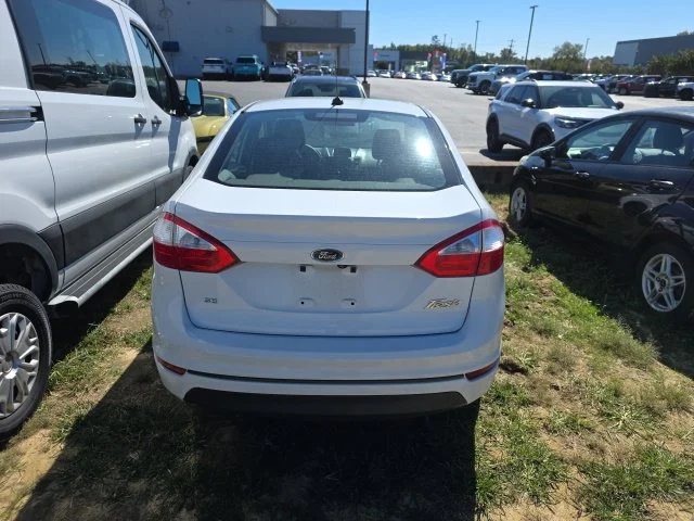 Used 2019 White Ford SE image 7
