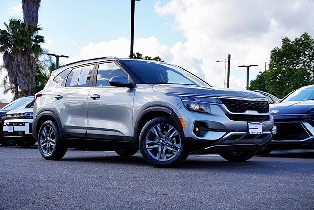 2023 Kia Seltos S