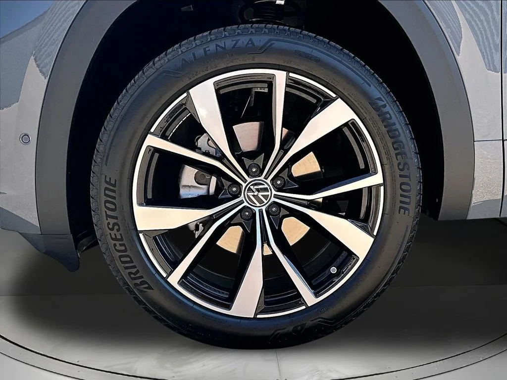 New 2026 Gray Volkswagen 2.0T SEL Premium R-Line image 33