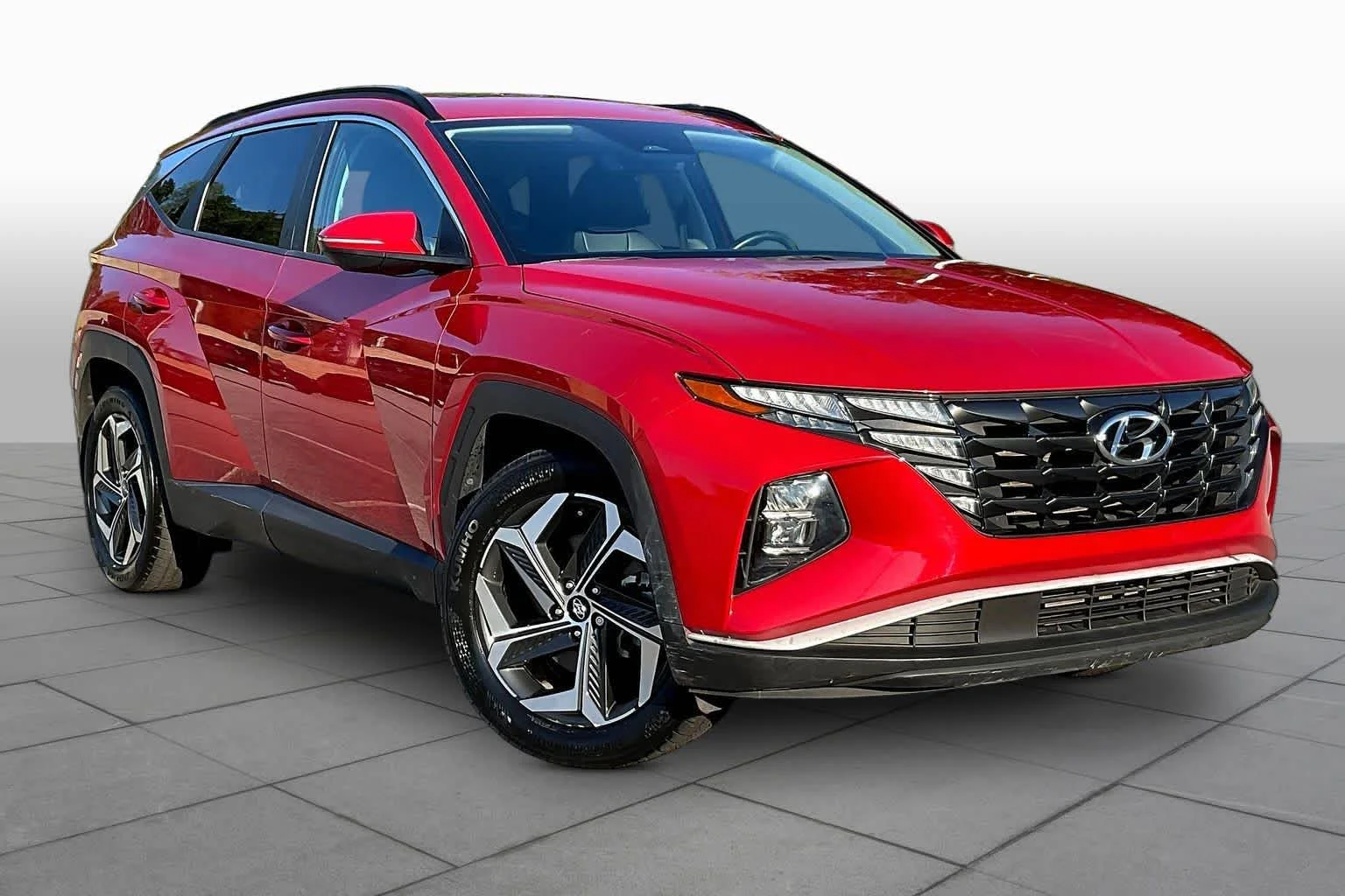 Used 2023 Calypso Red Hyundai SEL image 3