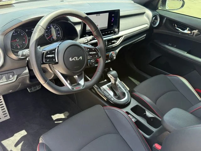 Used 2024 Snow White Pearl Kia GT image 9