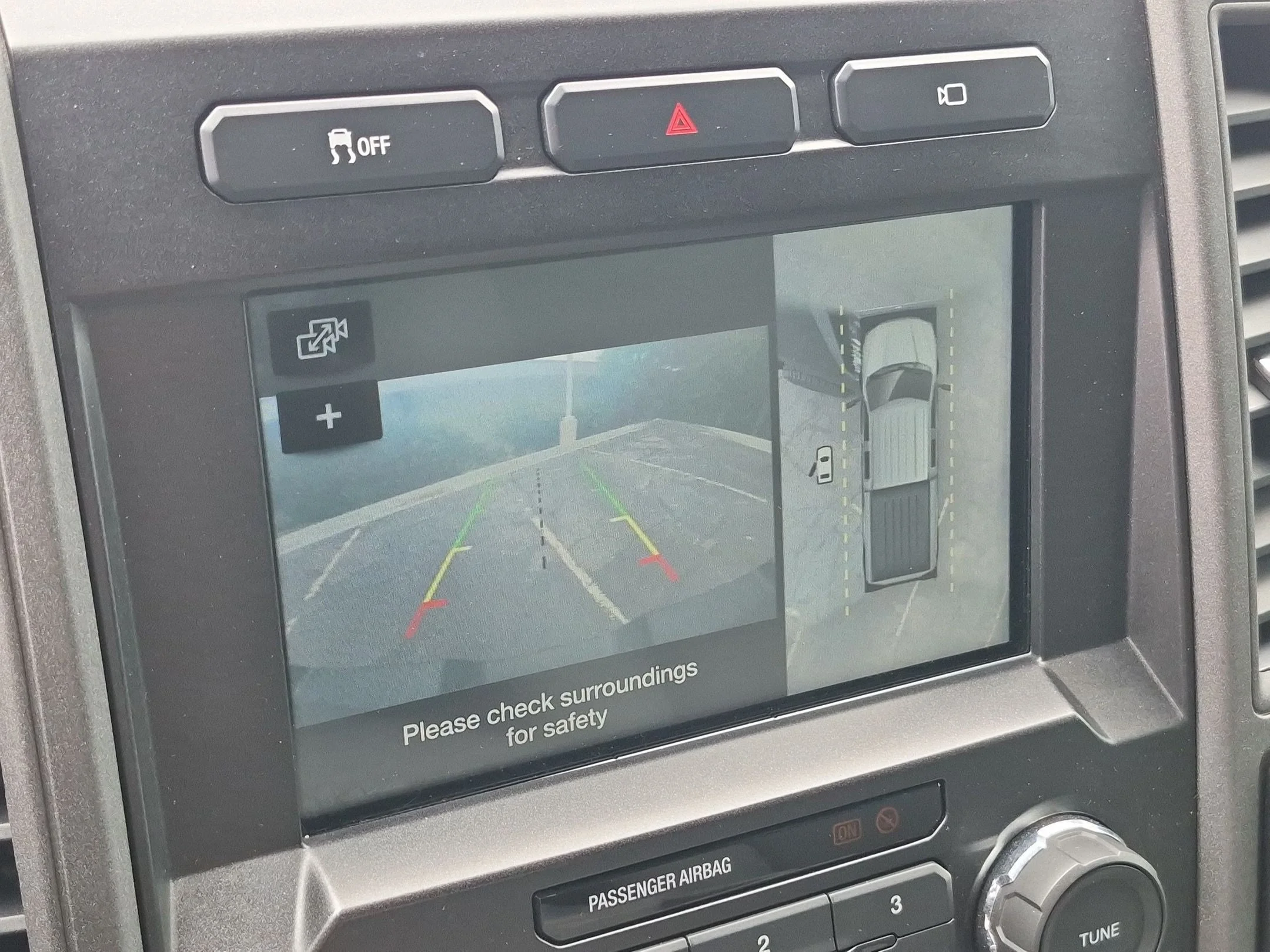 Used 2018 Magnetic Ford XL image 18