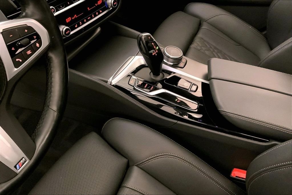 Used 2023 Alpine White BMW  image 22