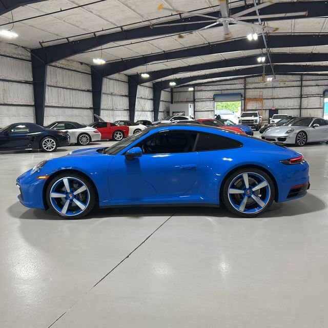 Used 2022 Blue Porsche  image 2