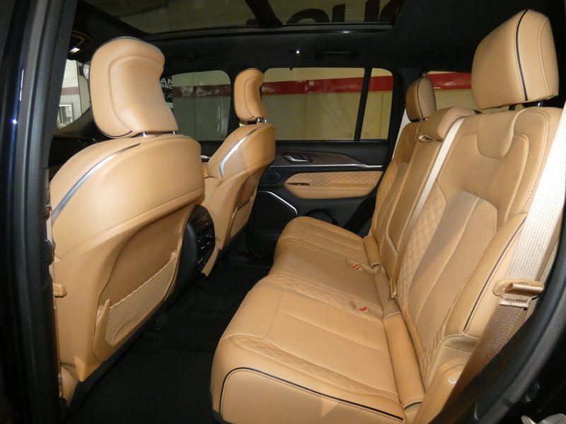 Used 2024 MIDNIGHT SKY Jeep Summit 4x4 image 29