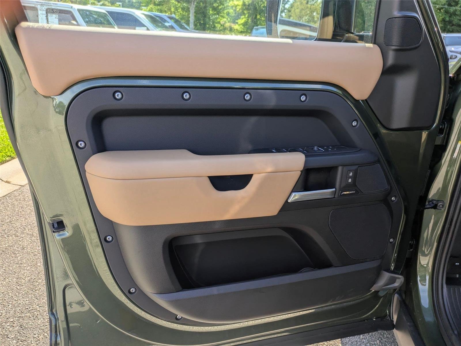 New 2026 Woolstone Green Land Rover S image 11