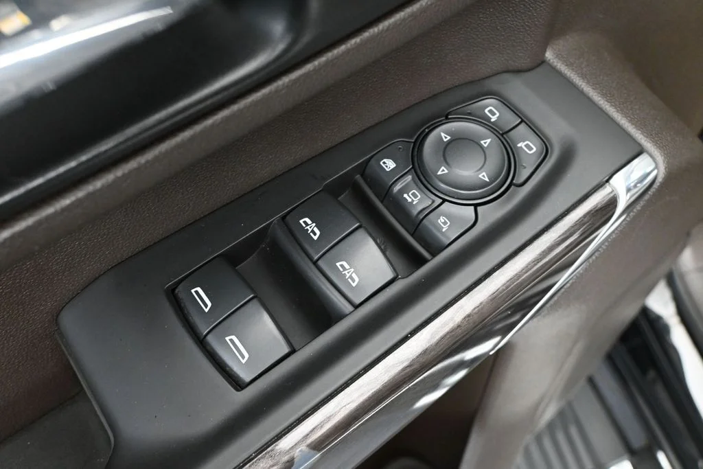 2021 Chevrolet Silverado 2500HD LTZ - Photo 23