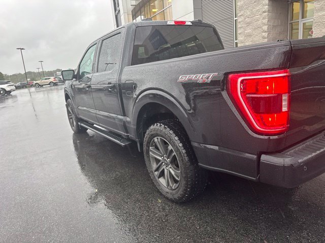 Used 2021 Black Ford XLT image 7