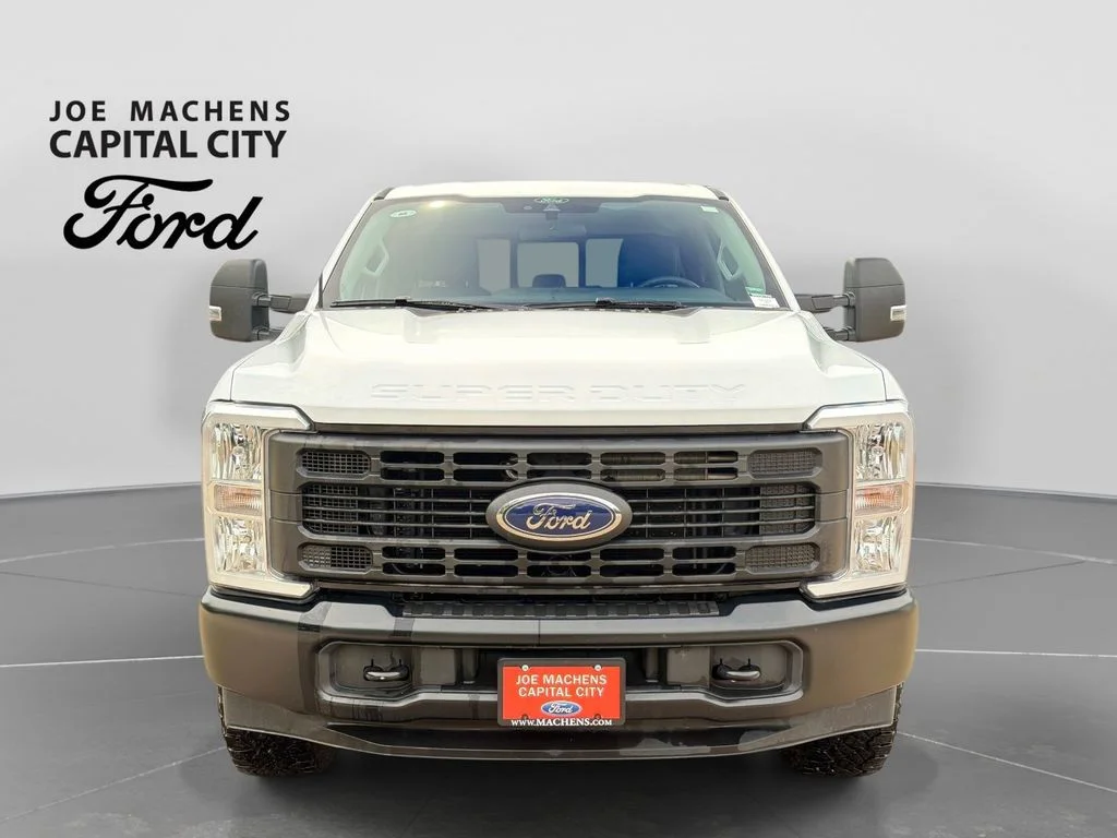 Used 2025 White Ford XL image 10