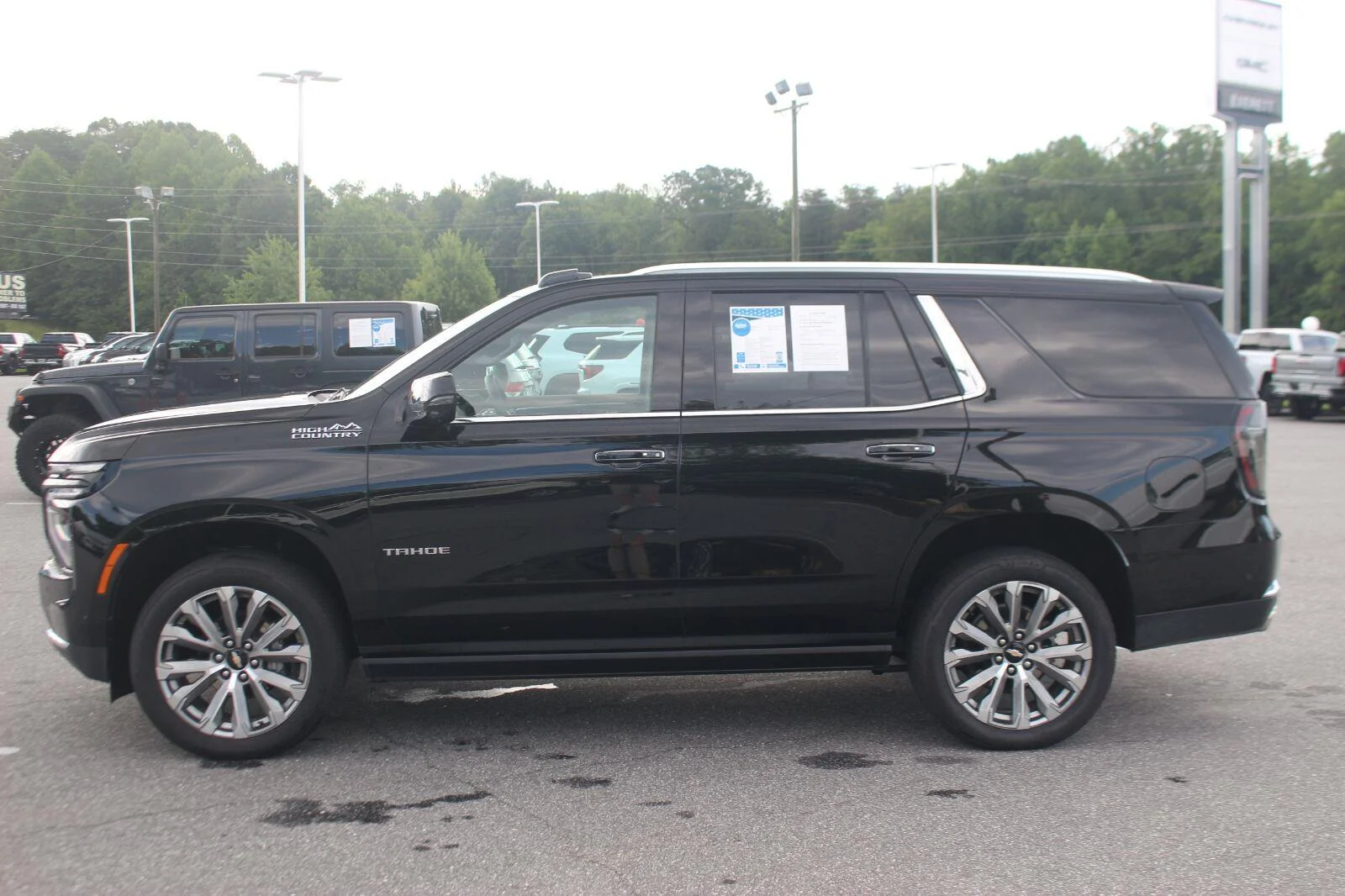 Used 2025 Black Chevrolet High Country image 4