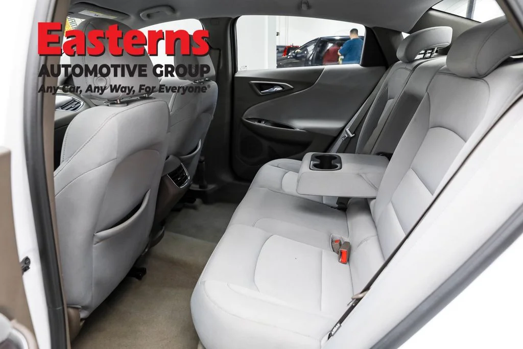 Used 2021 White Chevrolet LT image 21