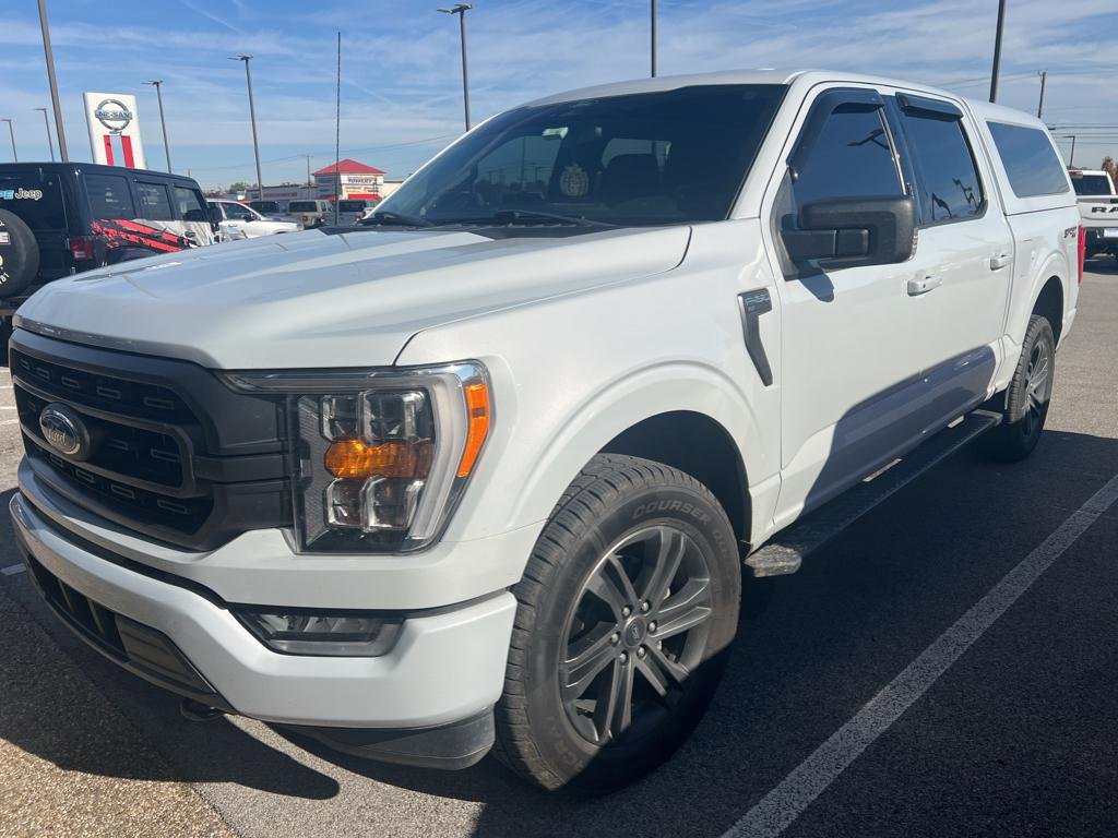 2022 Ford F-150 XLT photo 2