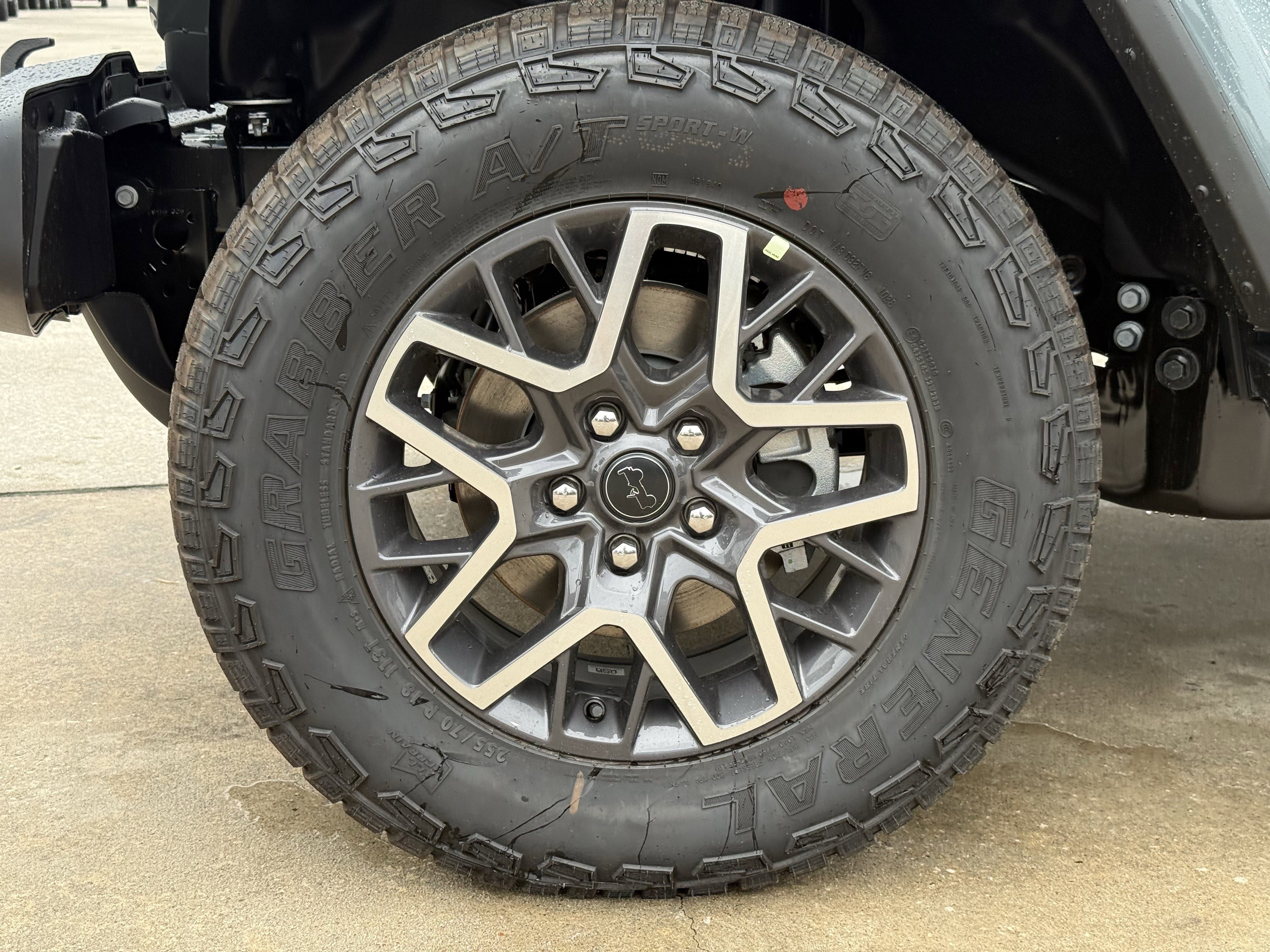New 2026 Anvil Clear-Coat Exterior Paint Jeep Sahara image 8
