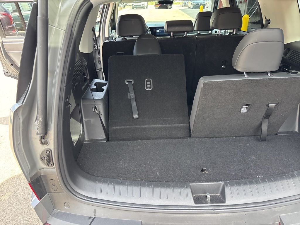 Used 2025 Gray Hyundai SEL image 39