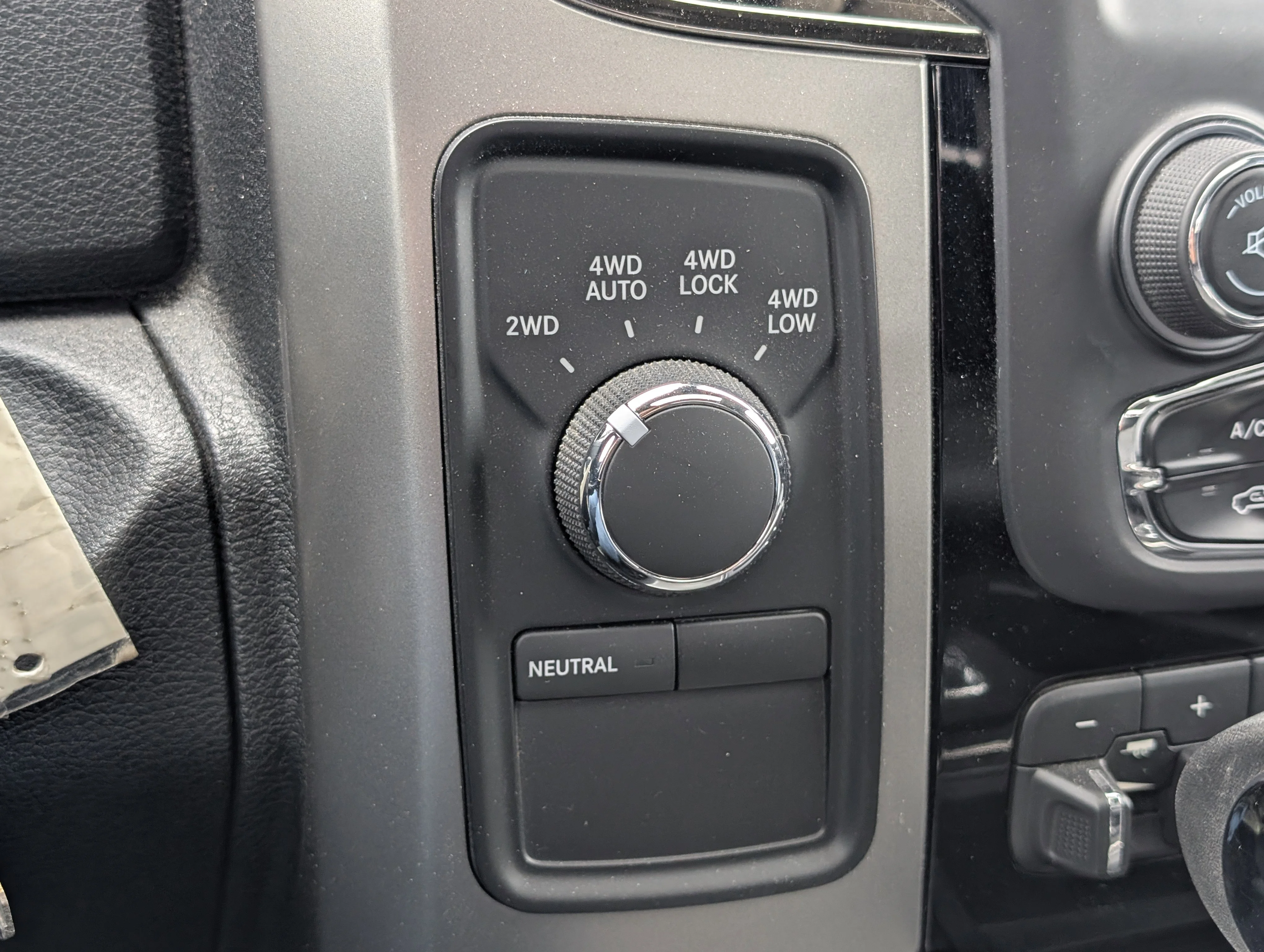 Used 2013 Black Ram Sport image 30