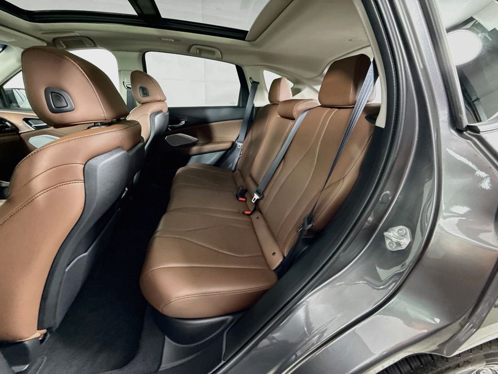 Used 2022 Liquid Carbon Metallic Acura w/Technology Package image 6