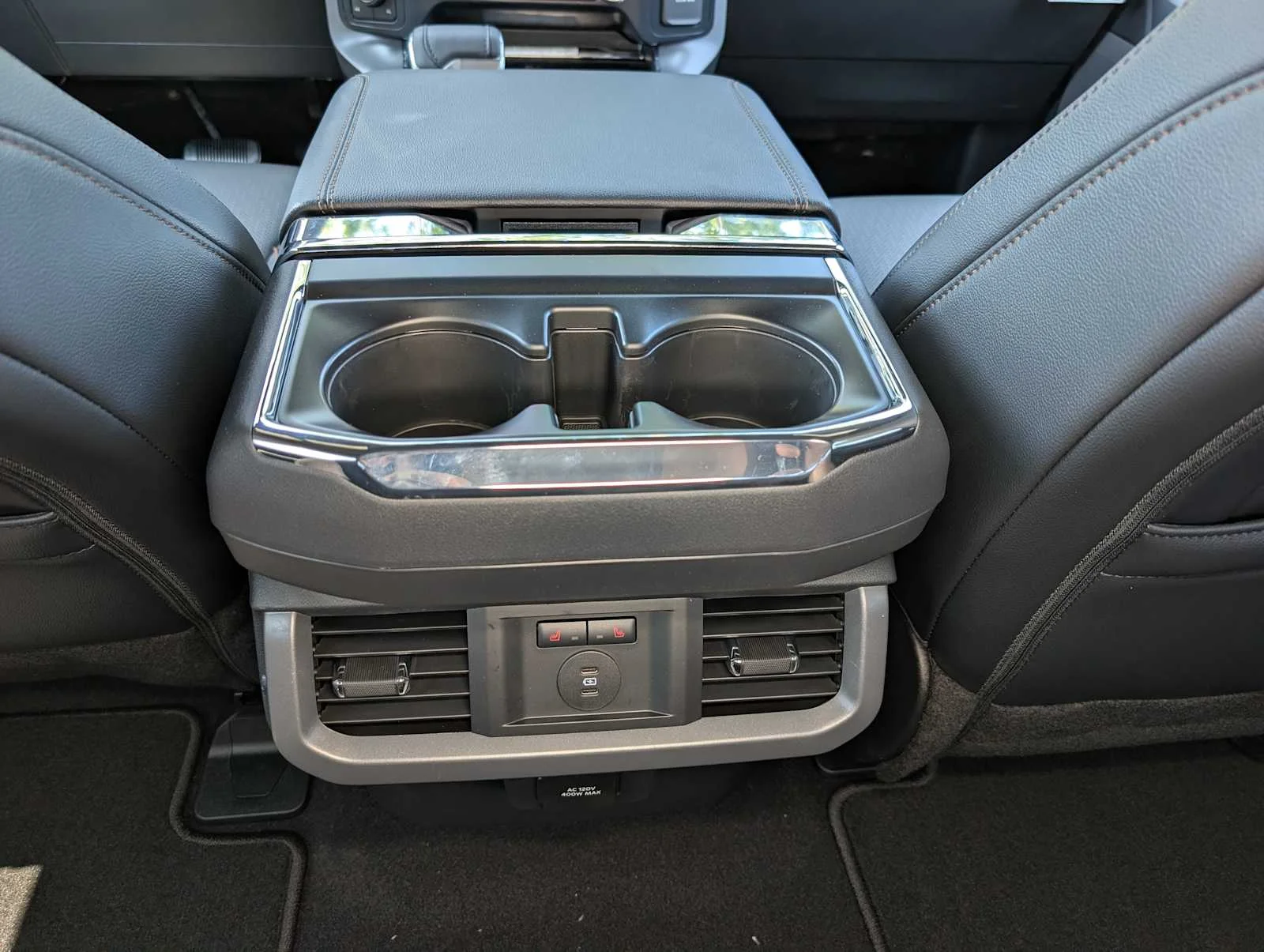 New 2026 Star White Metallic Tri-Coat Ford Lariat® image 16