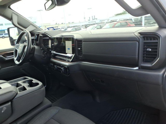 Certified Used 2025 Summit White Chevrolet LT DRW image 14