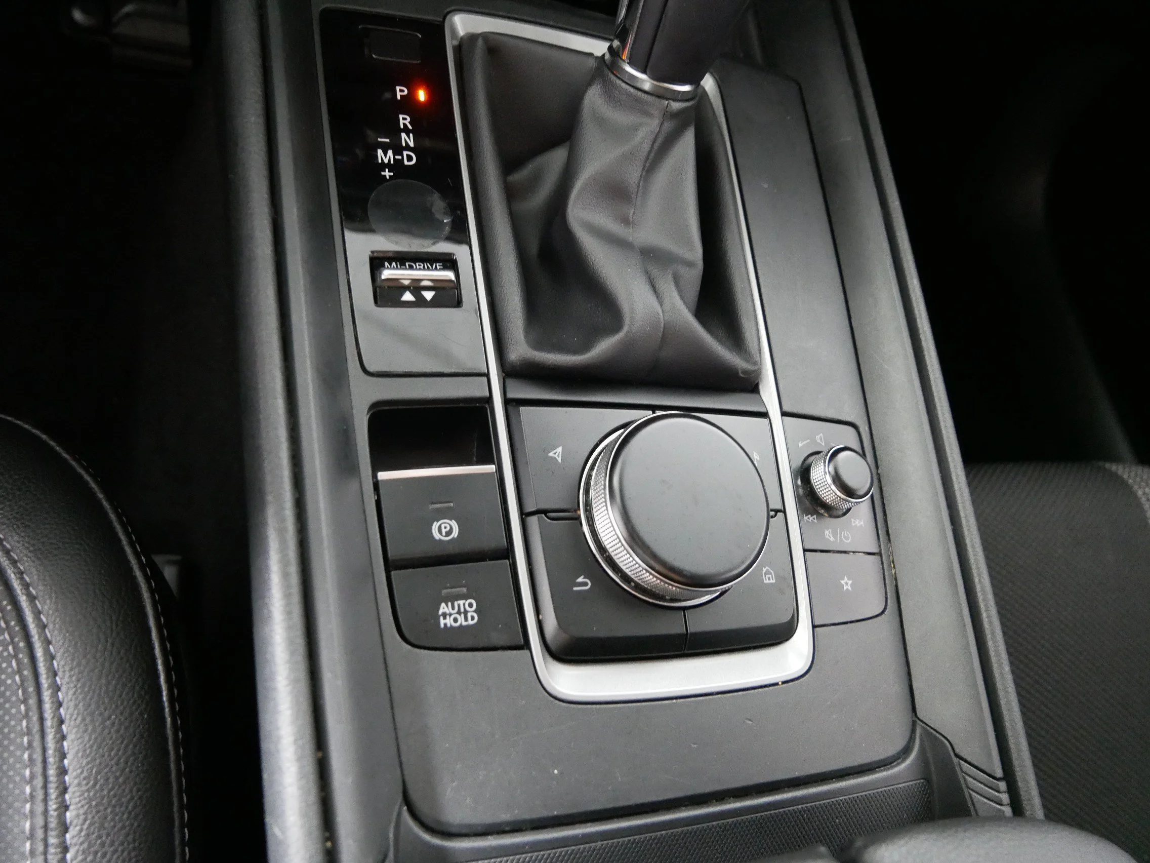 Used 2025 Jet Black Mica Mazda 2.5 S Preferred Package image 30
