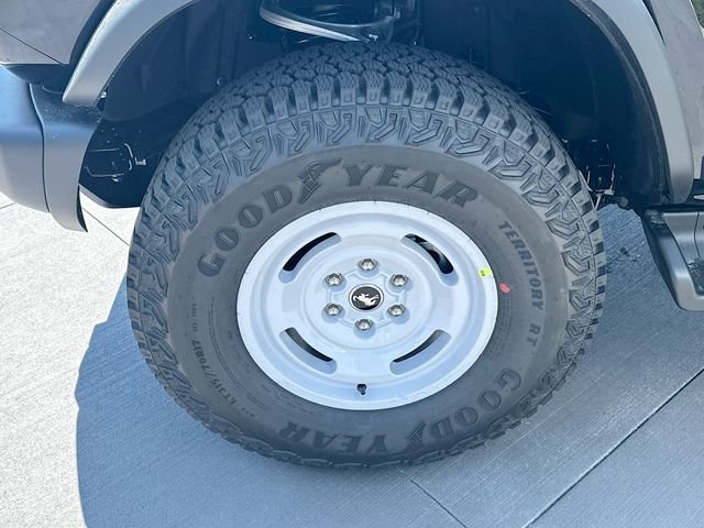 New 2026 Shadow Black Ford Heritage Edition image 32