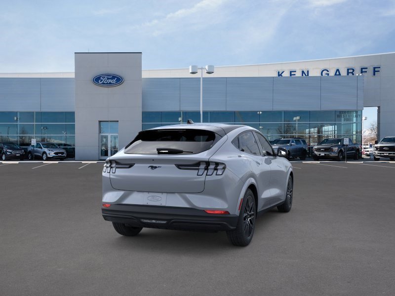 New 2026 Glacier Gray Metallic TriCoat Ford Premium image 9