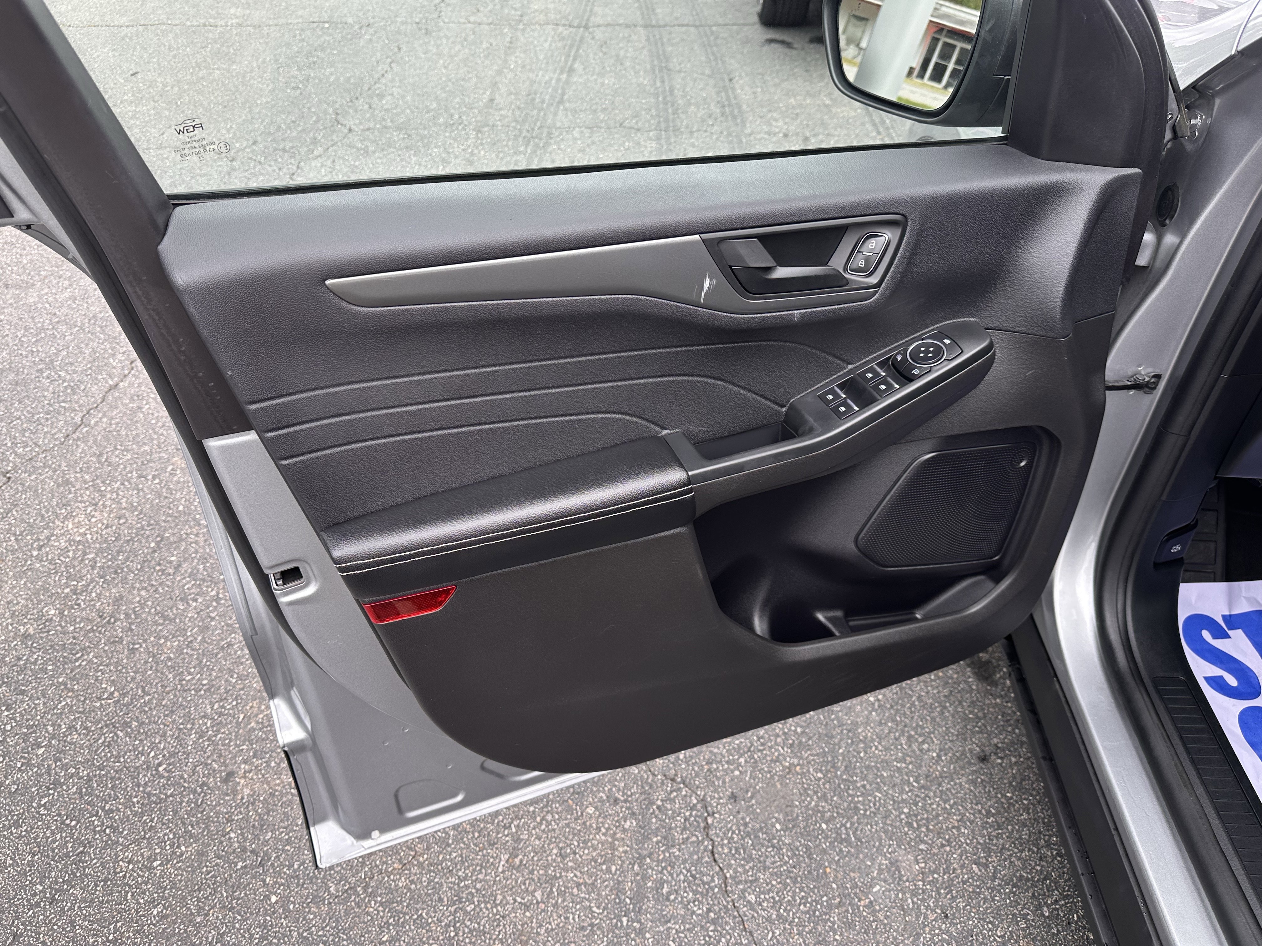 Certified Used 2024 Iconic Silver Metallic Ford Active image 9