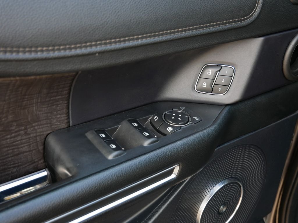 Used 2021 Gray Ford Limited image 17