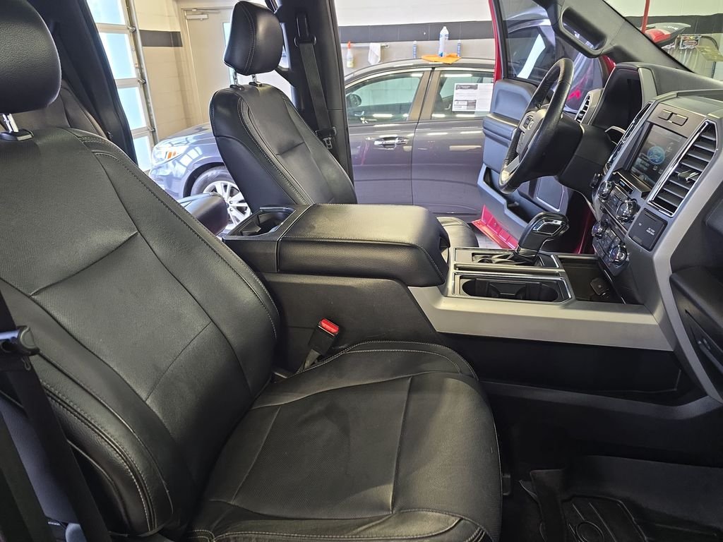 Used 2015 Red Ford Lariat image 11