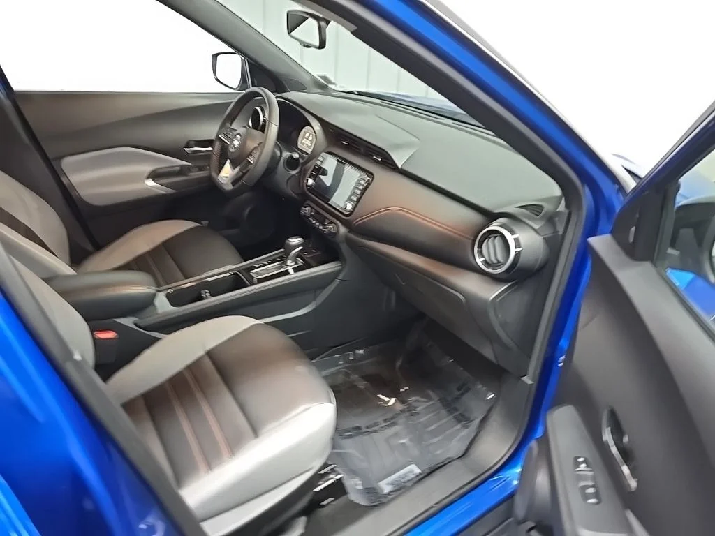 Used 2021 Blue Nissan SR image 16
